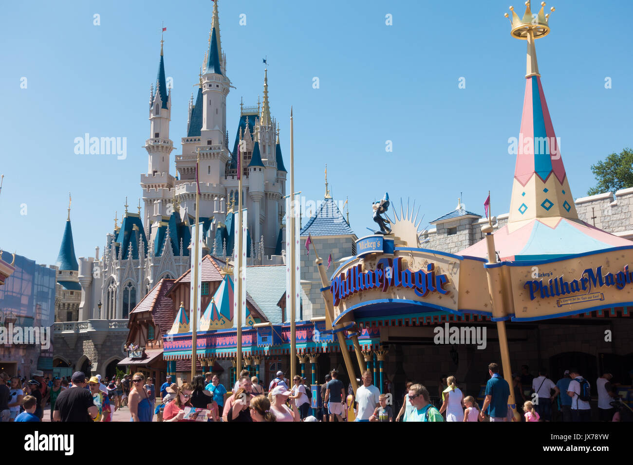 Eingang zu Mickeys philharmagic Show im Fantasyland, Magic Kingdom, Orlando, Florida. Stockfoto
