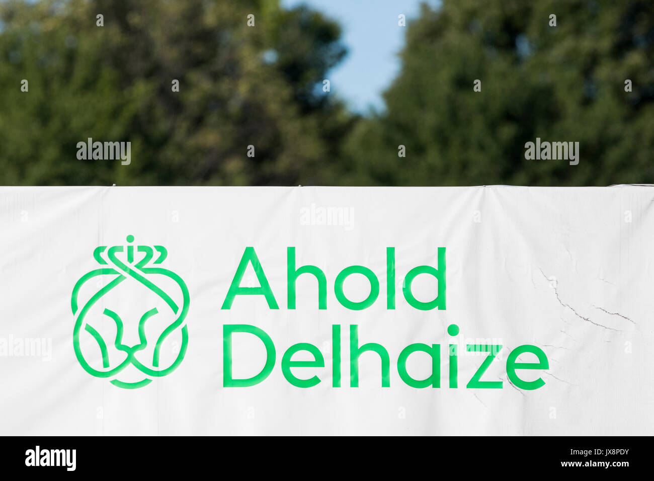 Ein logo Zeichen außerhalb einer Anlage durch Ahold Delhaize in Carlisle, Pennsylvania am 30. Juli 2017 belegt. Stockfoto