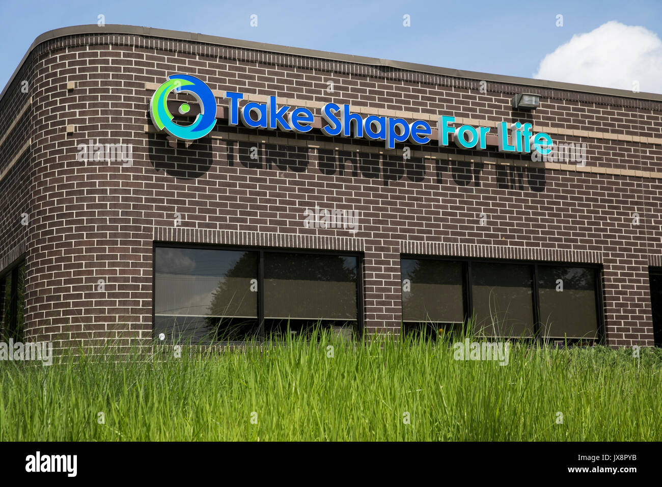 Ein logo Zeichen außerhalb einer Anlage belegt durch nehmen Gestalt für das Leben, eine Tochtergesellschaft der Medifast, Inc., die in Owings Mills, Maryland, am 13. August 2017. Stockfoto