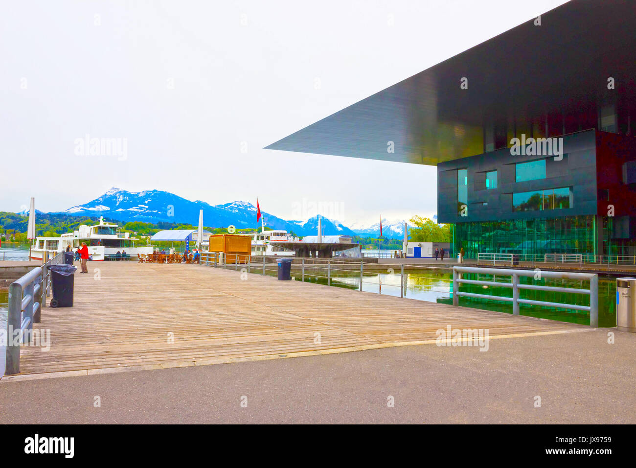 Luzern, Schweiz - 02.Mai 2017: Zentrum für Kultur und Kongresse an der Küste am Vierwaldstätter See, Schweiz Stockfoto