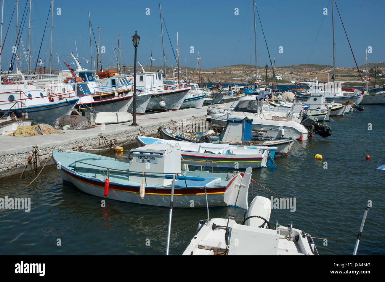 Hafen von Parikia, Paros, Griechenland Stockfoto