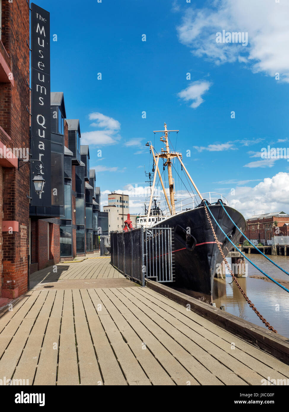 Arctic Corsair ehemaligen Deep Sea Princess jetzt ein Museum Schiff auf dem Fluss Rumpf hinter dem Streetlife Museum Rumpf Yorkshire England Stockfoto