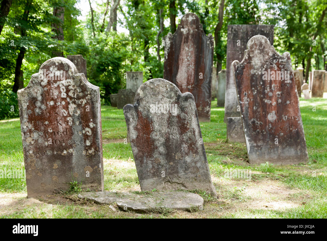 Grabsteine im Alten Friedhof, Sheffield, Massachusetts. Stockfoto