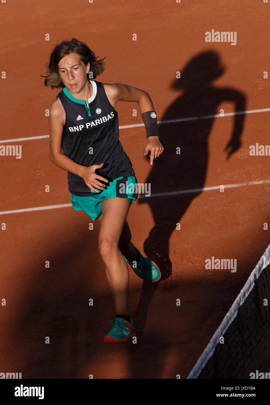 French Open 2017, Ballgirl läuft Stockfoto