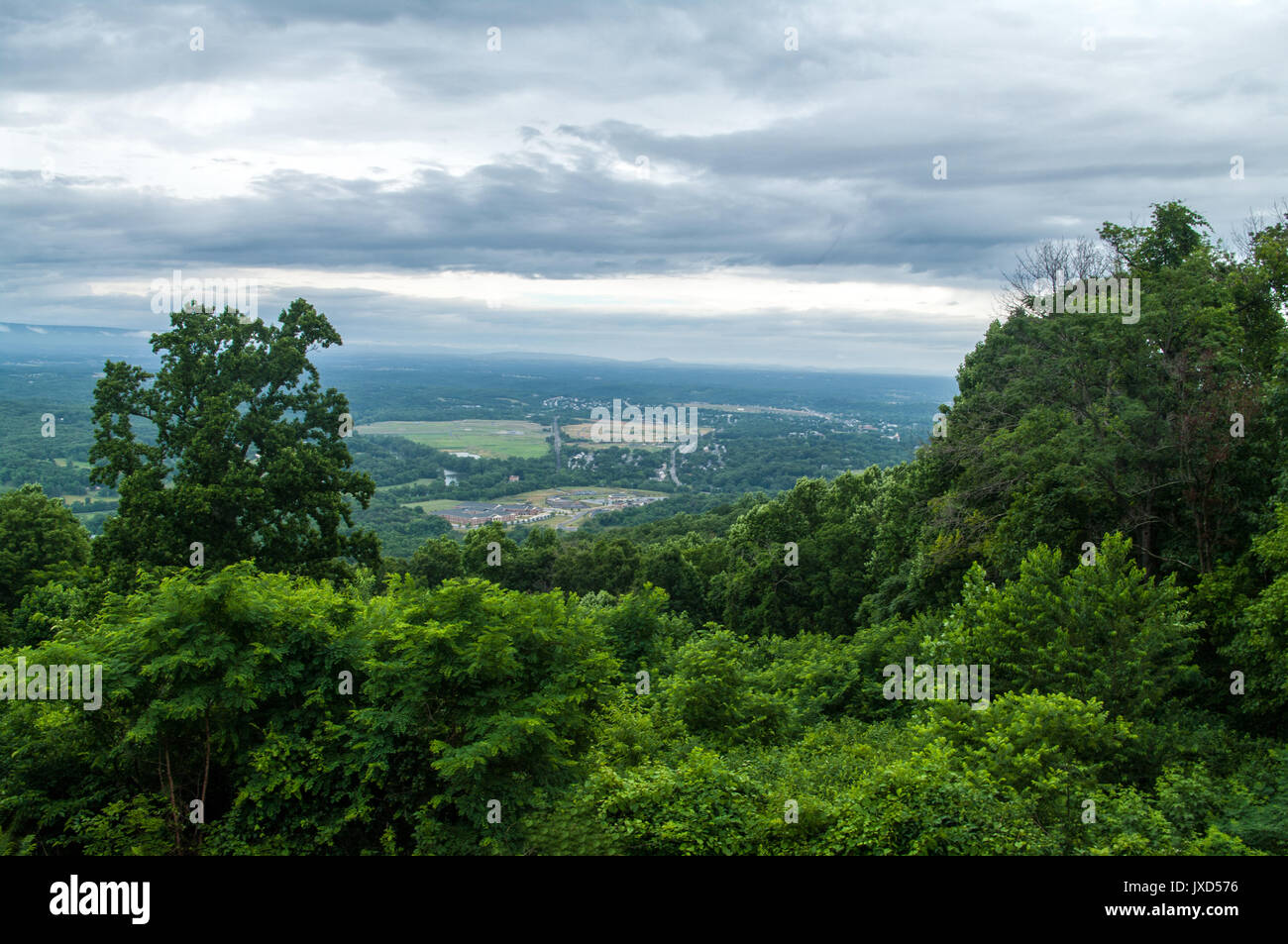 Anzeigen von Front Royal aus der Shenandoah Parkway Stockfoto