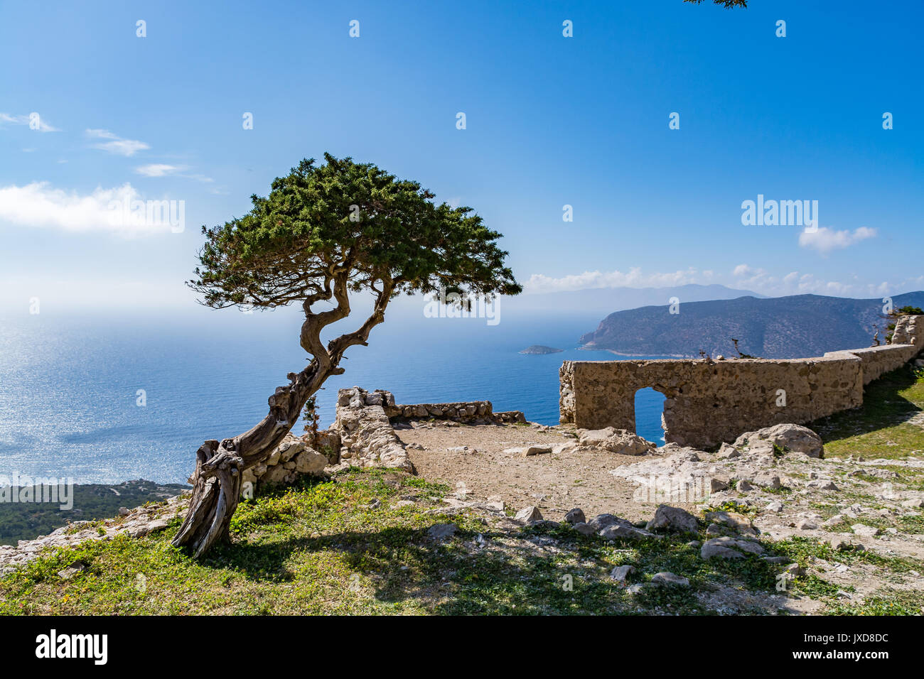 Monolithos Schloss und die wunderschöne Landschaft der Insel Rhodos, Griechenland Stockfoto