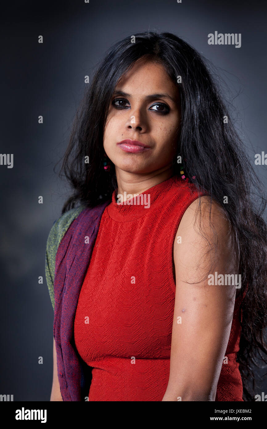 Edinburgh, Großbritannien. 15 Aug, 2017. Meena Kandasamy, der indische Dichter und Schriftsteller, beim Edinburgh International Book Festival erscheinen. Credit: GARY DOAK/Alamy leben Nachrichten Stockfoto