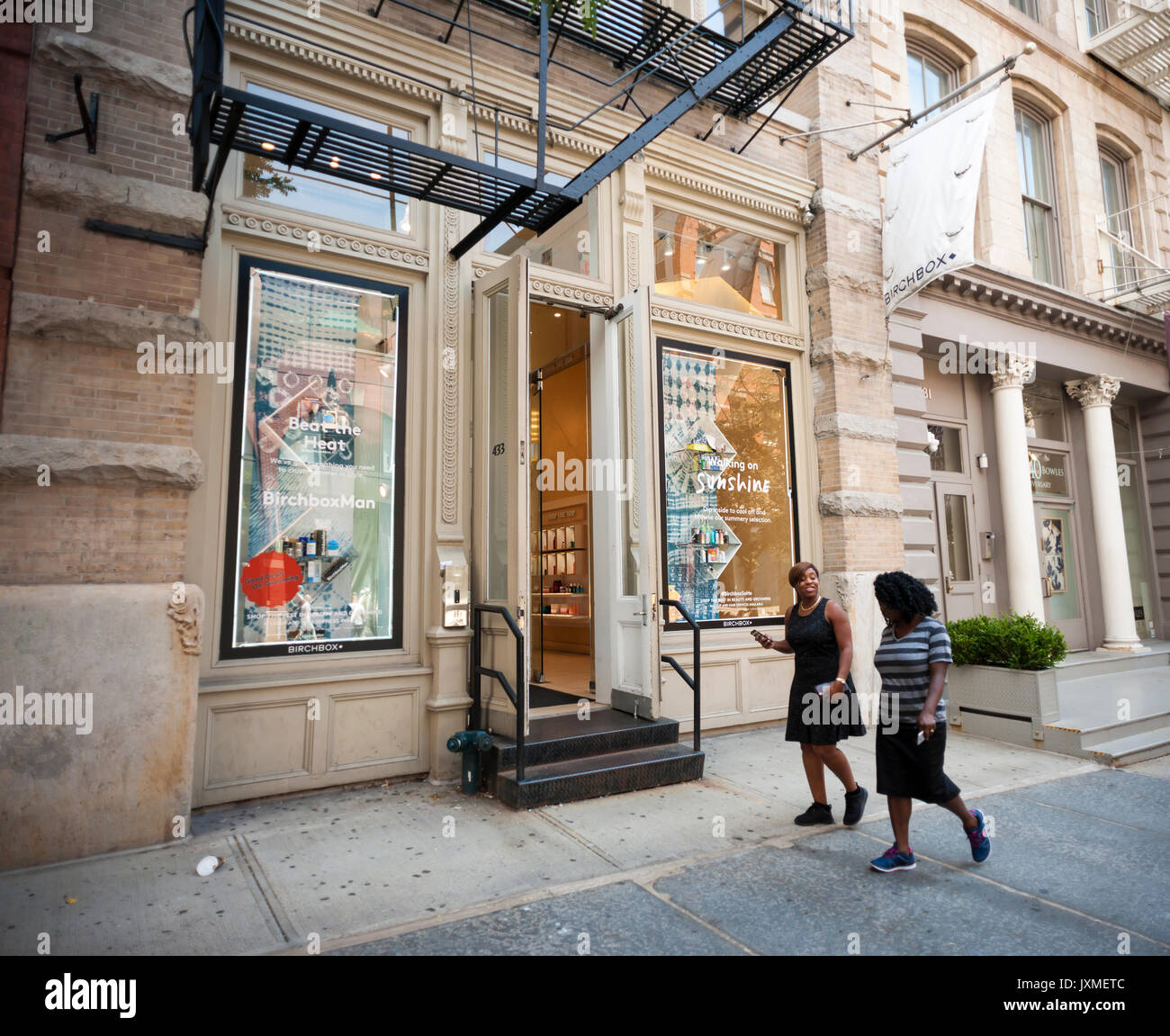 Ein Ziegelstein und Mörtel store der Kosmetik Abonnement service Birchbox im Viertel Soho in New York am Donnerstag, 10. August 2017. Walmart ist gemeldet hatte die Gespräche über den Erwerb der Schönheit Verkäufer haben. (© Richard B. Levine) Stockfoto