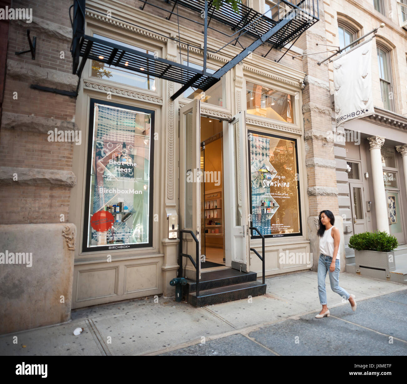 Ein Ziegelstein und Mörtel store der Kosmetik Abonnement service Birchbox im Viertel Soho in New York am Donnerstag, 10. August 2017. Walmart ist gemeldet hatte die Gespräche über den Erwerb der Schönheit Verkäufer haben. (© Richard B. Levine) Stockfoto
