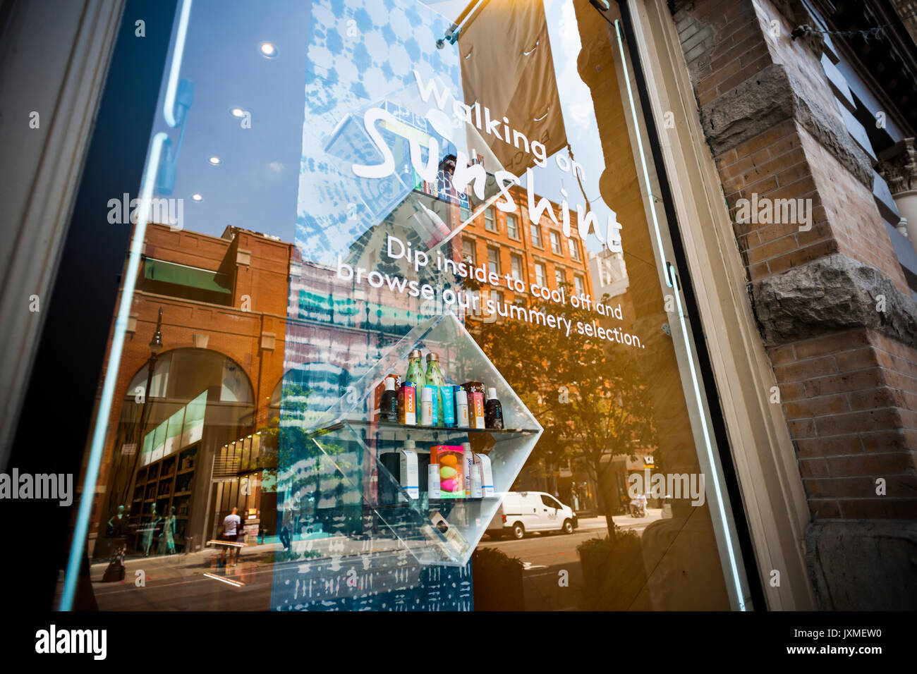 Ein Ziegelstein und Mörtel store der Kosmetik Abonnement service Birchbox im Viertel Soho in New York am Donnerstag, 10. August 2017. Walmart ist gemeldet hatte die Gespräche über den Erwerb der Schönheit Verkäufer haben. (© Richard B. Levine) Stockfoto