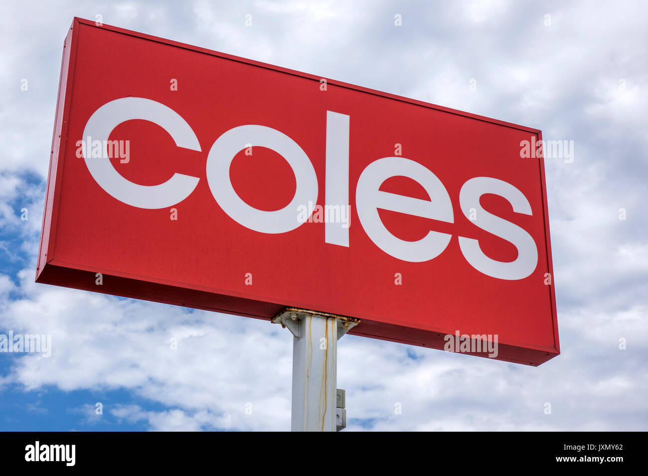 Das Logo Zeichen der Coles Supermärkte Australia Pty Ltd. ein Lebensmittelgeschäft Kette von Läden in Australien Stockfoto