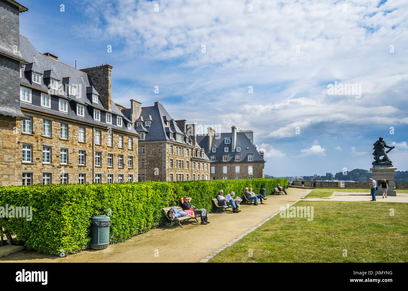 Frankreich, Bretagne, Saint-Malo, Bastion De La Hollande und Jacques Cartier Denkmal Stockfoto