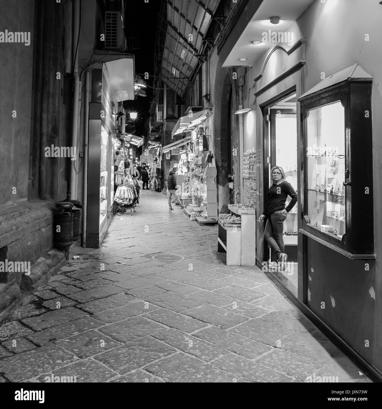 Abend Szene auf der Via San Cesareo, Sorrento, Italien Stockfoto