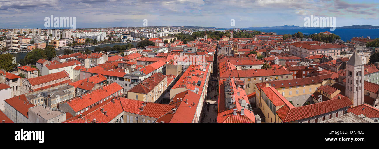 Alte kroatische Stadt Zadar Hafen Panorama Stockfoto