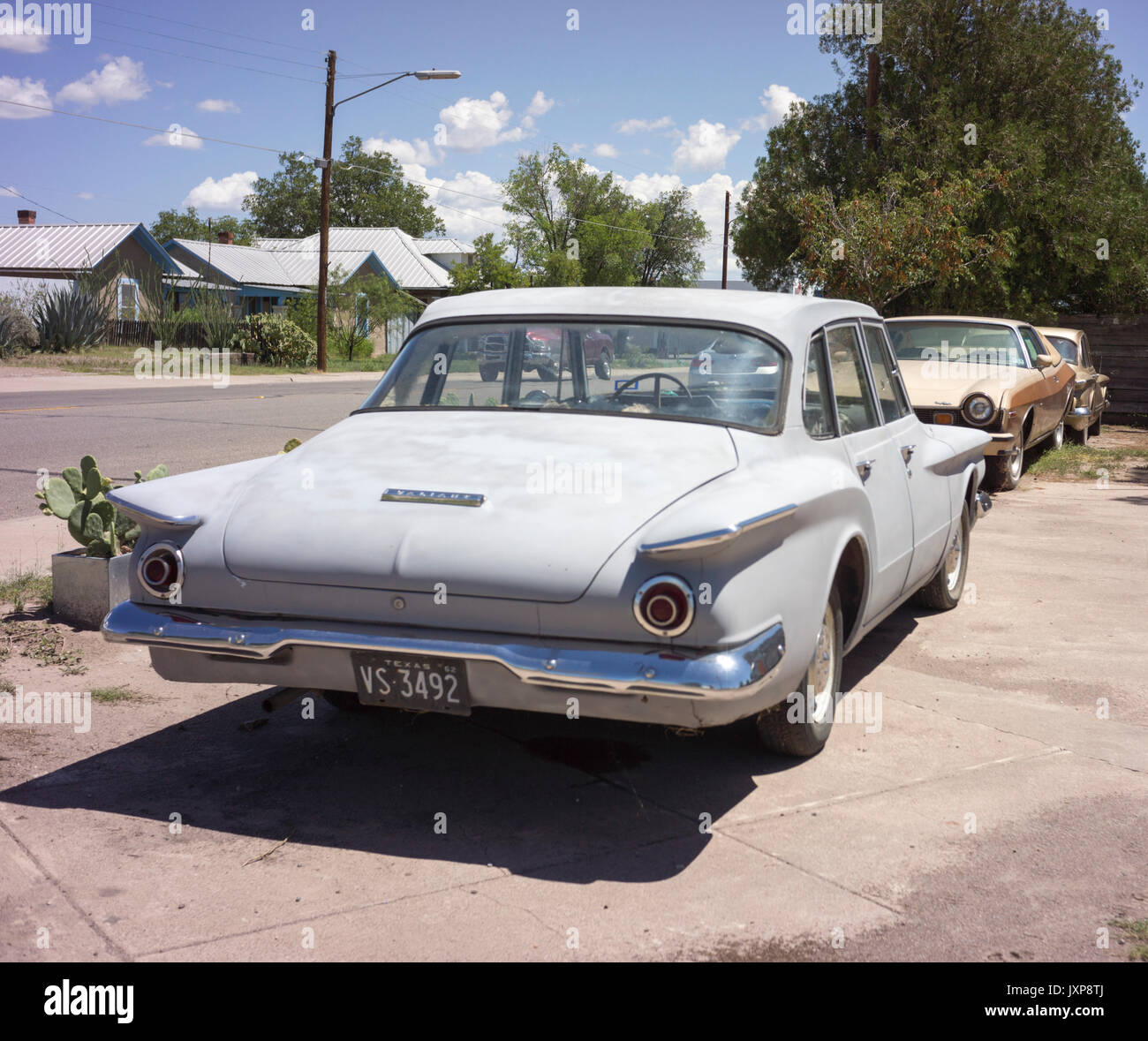 Jahrgang Studebaker Auto in Marfa, Texas geparkt. Stockfoto