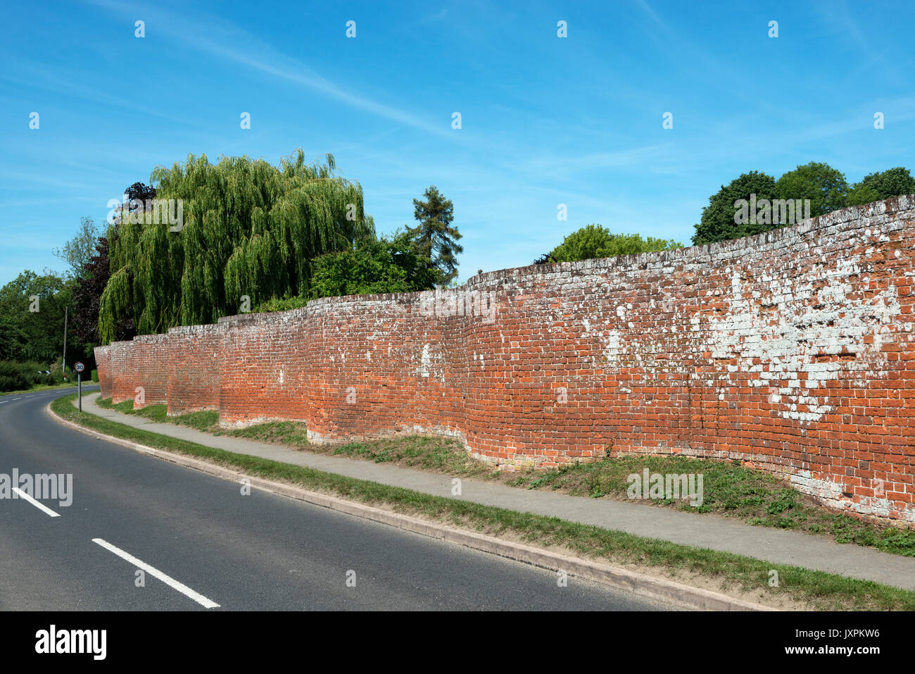Crinkle Crankle Wand, Easton, Suffolk, England. Stockfoto