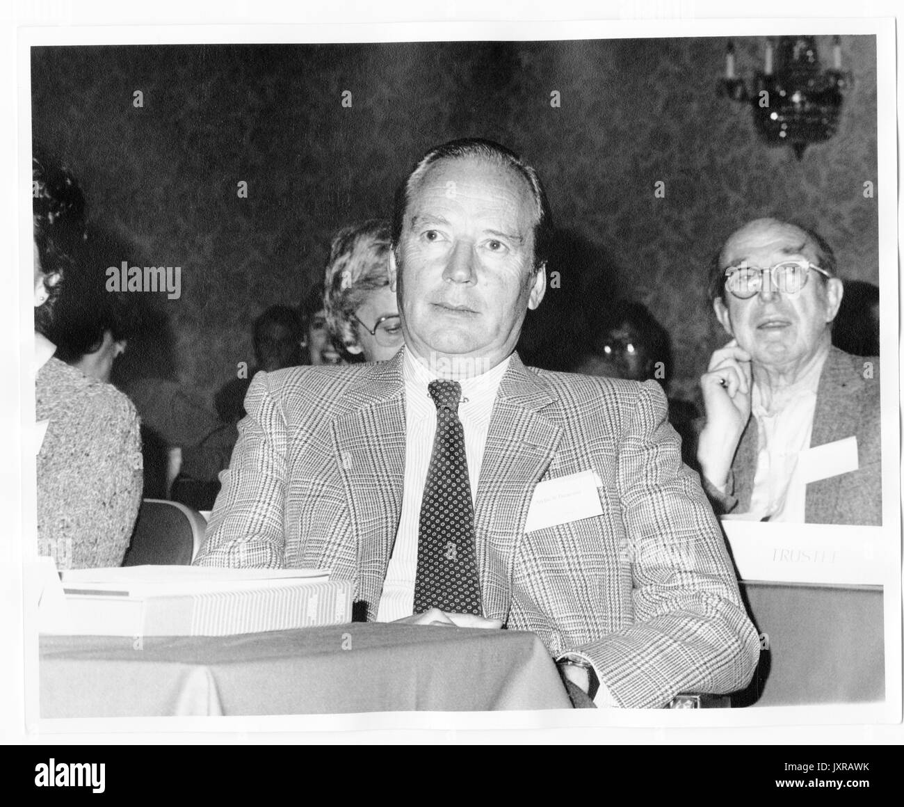 Andre W Brewster, Kampagne für Johns Hopkins Candid Shot, Sitzen, Brustkorb, ca 55 Jahre alt, Kampagne für Johns Hopkins, 1983. Stockfoto