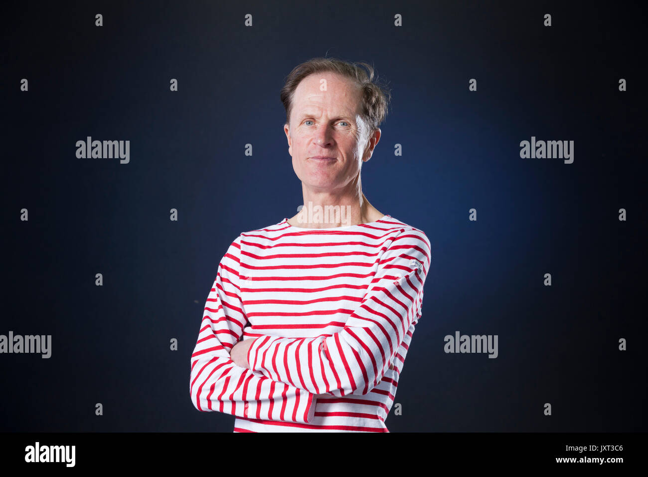 Edinburgh, Großbritannien. 17 Aug, 2017. Philip Hoare (links), der britische Schriftsteller, vor allem der Geschichte und Biographie, beim Edinburgh International Book Festival erscheinen. Credit: GARY DOAK/Alamy leben Nachrichten Stockfoto