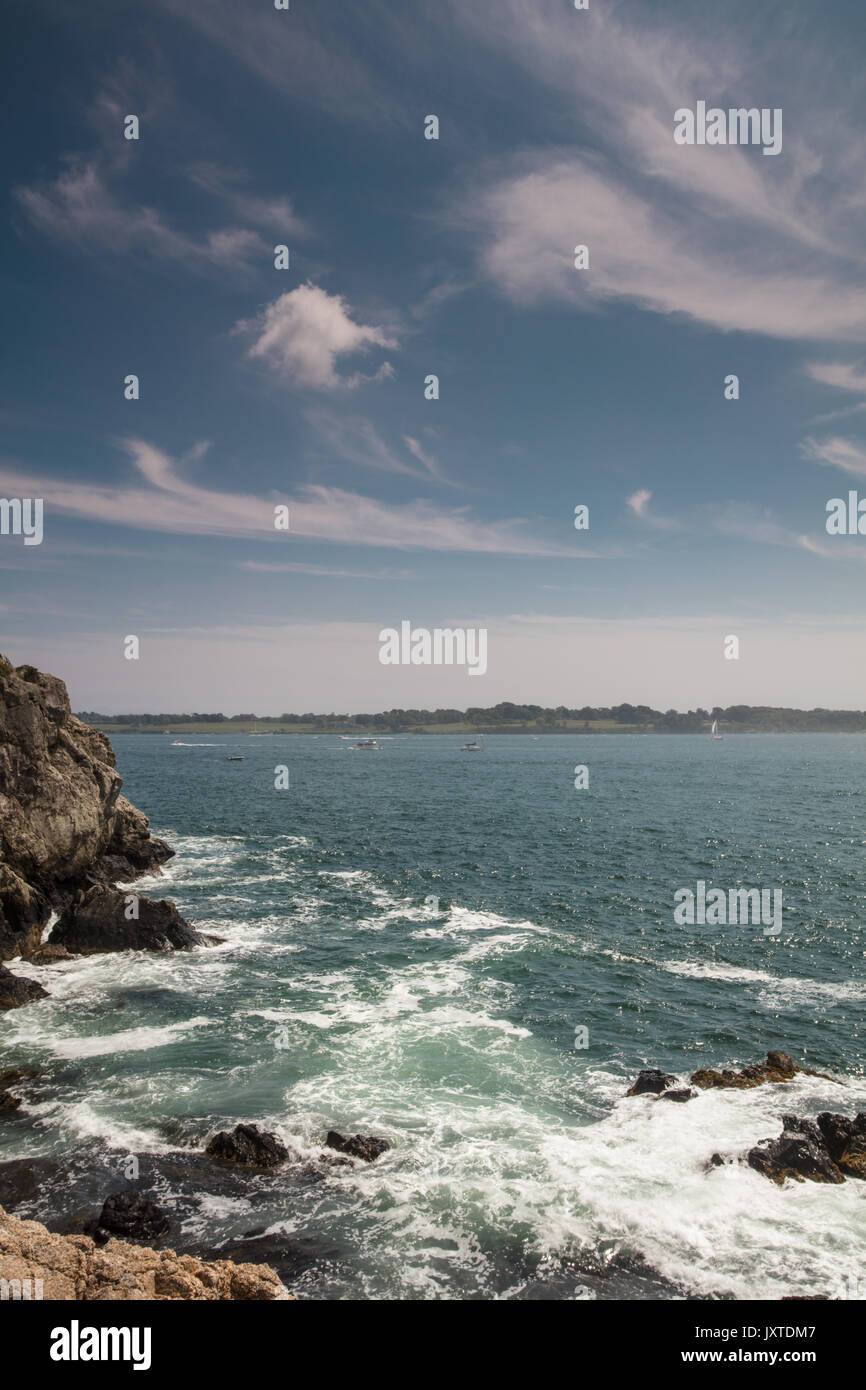 Heben Nebel weg von Fort Wetherill in Jamestown, RI. Stockfoto