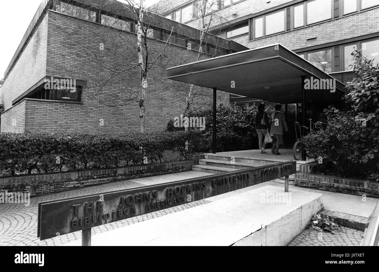 Bologna Center, SAIS Foto vom Eingang zur Bologna Center Library, 1980. Stockfoto