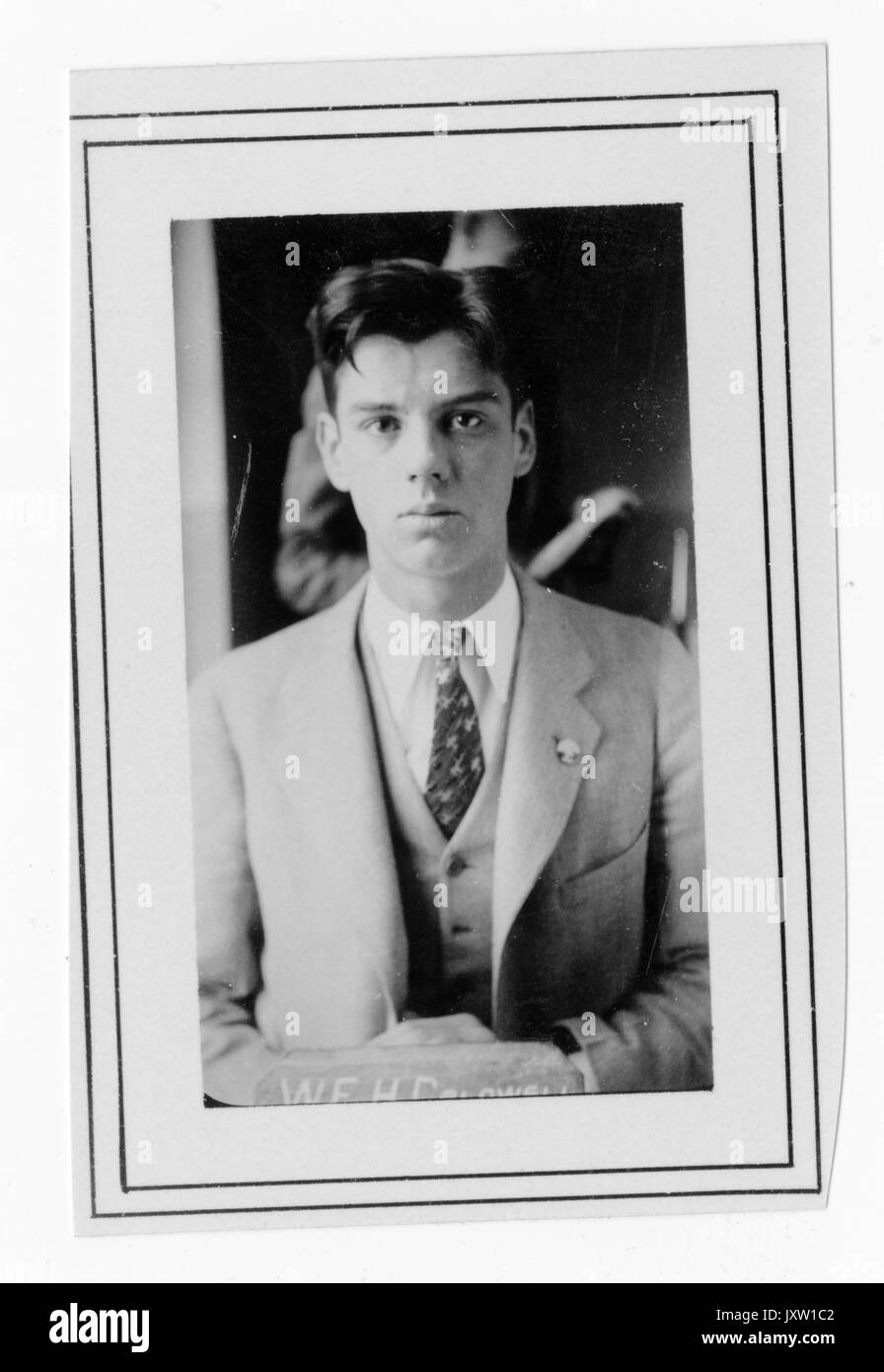 William Elliott Hughers Caldwell II Porträtfoto, Brust oben, Vollgesicht, ca. 20 Jahre alt, 1928. Stockfoto