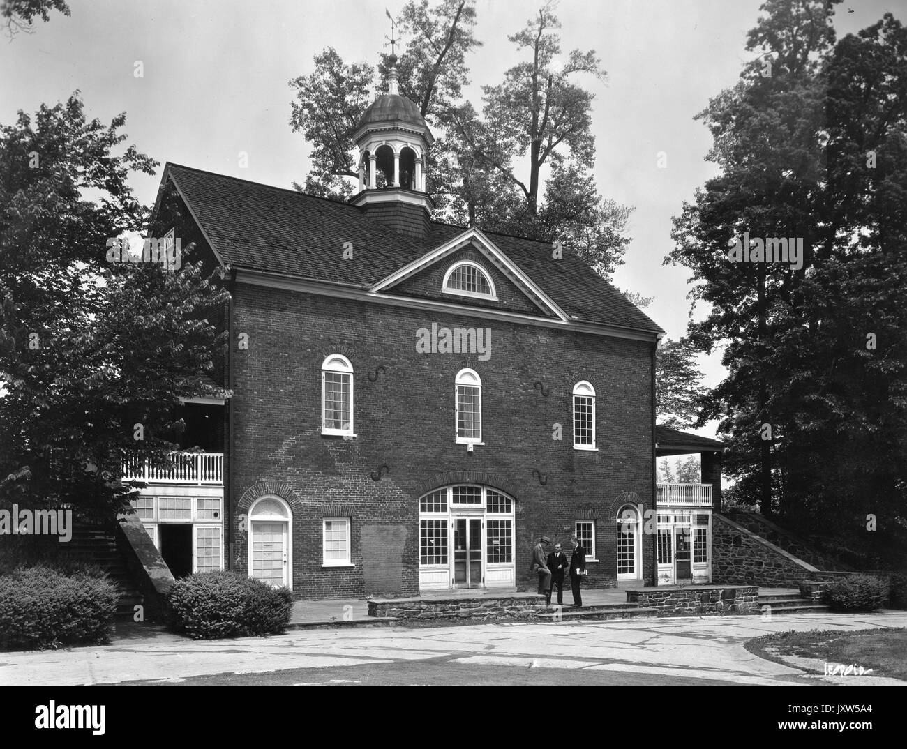 Scheune Außenansicht, Blick nach Osten, 1925. Stockfoto