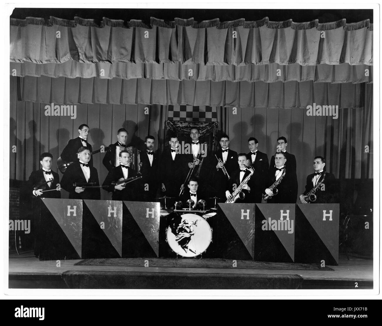 Blue Jay Orchester, David erck, frank Obstgarten, Henry fensterwald, John Soule, frank Ellis, John Murphy, jr Gruppenfoto der oben genannten Personen, plus nicht identifizierte Personen, 1936. Stockfoto