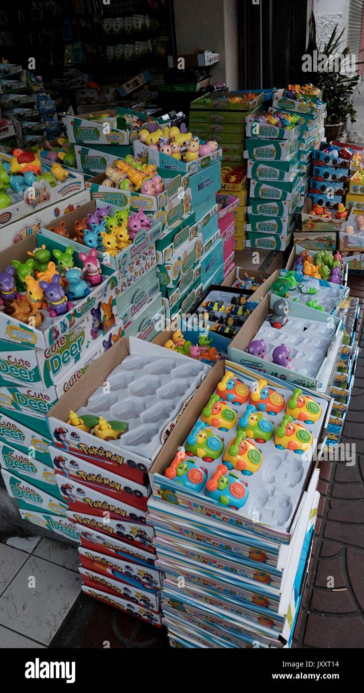 Kleine bunte Kinderspielzeuge in Chinatown Bangkok Thailand Stockfoto
