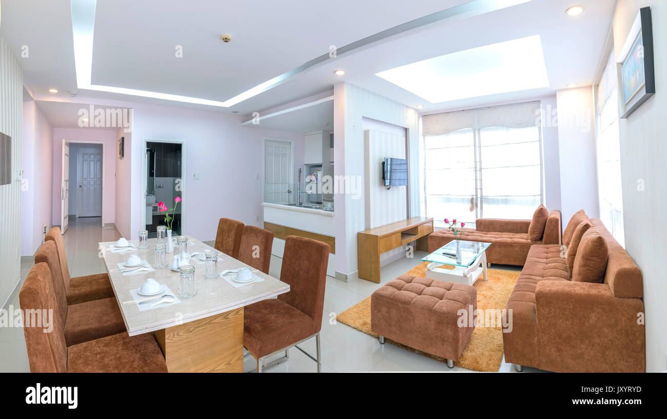 Modern eingerichtetes Apartment mit Wohnzimmer, Esszimmer, großer ... Modern eingerichtetes Apartment mit Wohnzimmer, Esszimmer, großer ...
