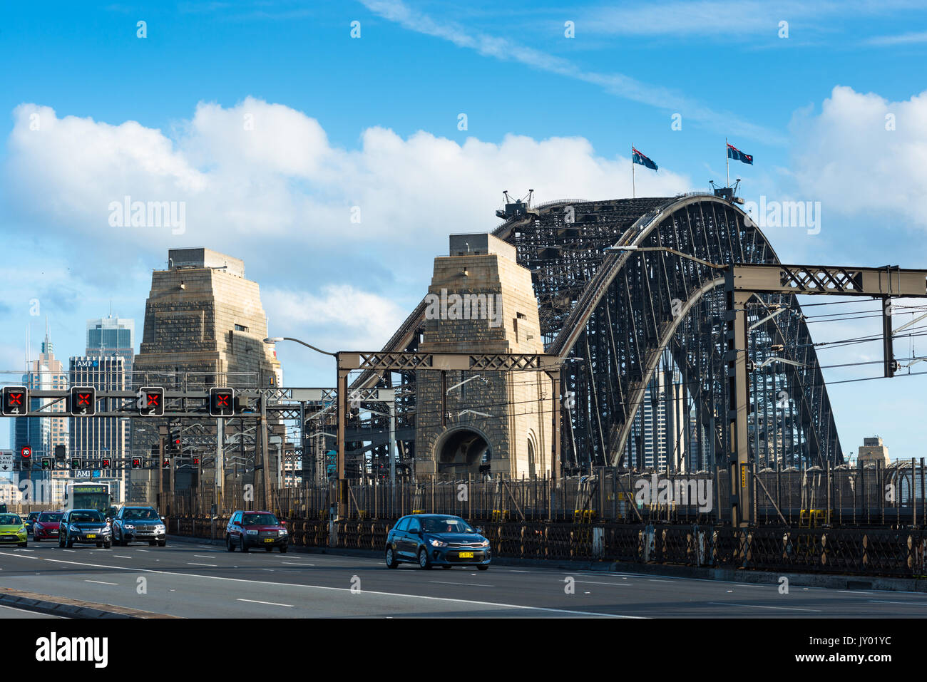 Sydney Harbour Bridge vom Fußweg auf der Brücke gesehen. Sydney, NSW, Australien. Stockfoto