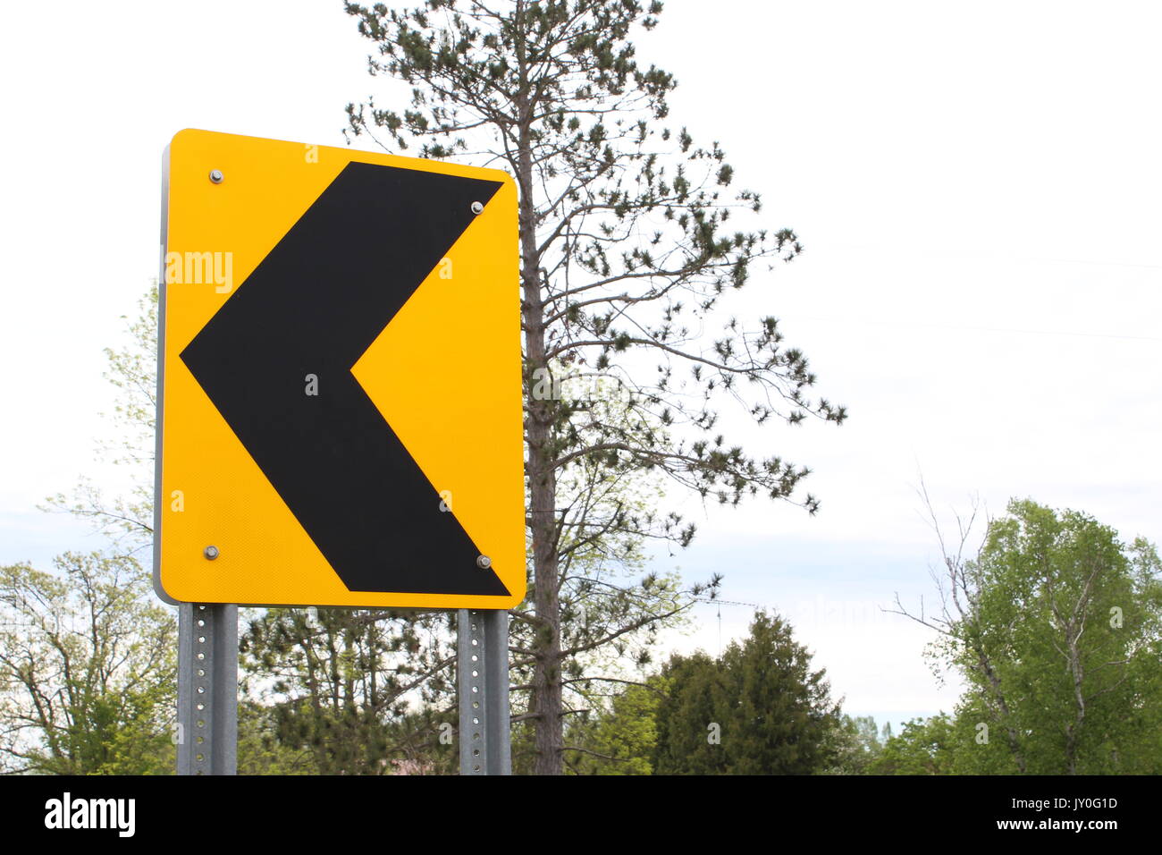 Vorbei an Schildern einen Road Trip. Entdecken Sie die Welt! Geschwungene an einen neuen Ort. Stockfoto