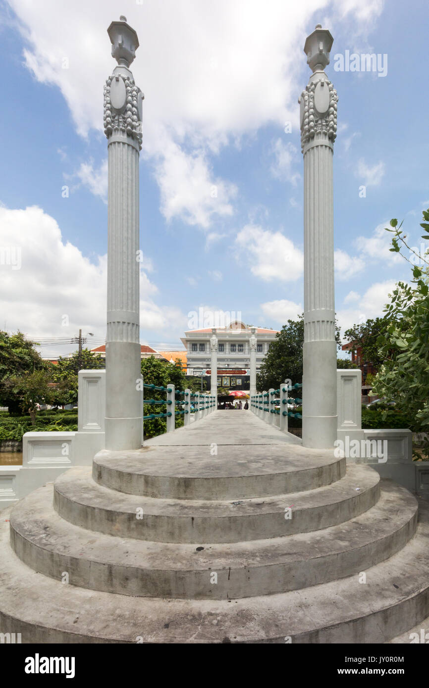 Pi-Kun Brücke über den alten Stadtgraben, Bangkok, Thailand Stockfoto