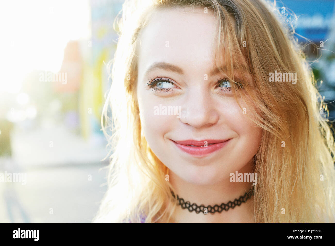 Porträt des kaukasischen Frau lächelnd Stockfoto