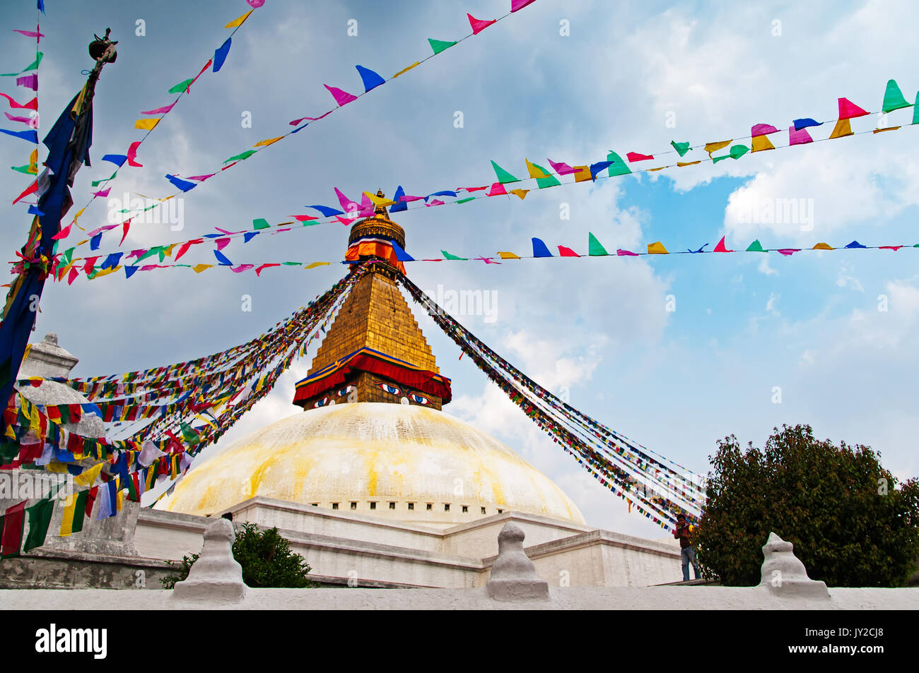 Bodhnath Stupa Tempel und beten Flagge. Boudhanath Stupa (Bodnath Stupa) ist die größte Stupa in Nepal und die heiligsten tibetischen buddhistischen Tempel outs Stockfoto