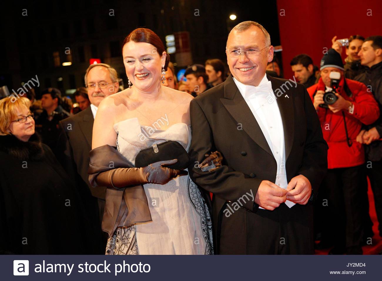 Alfred Gusenbauer und Eva Steiner auf den Wiener Opernball in Wien, Österreich Stockfoto, Bild