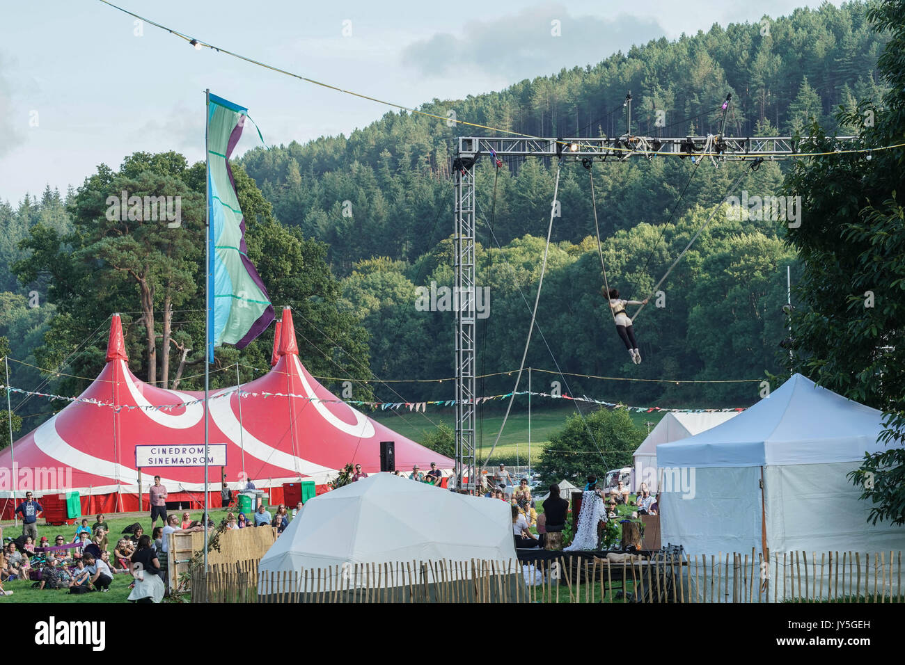 Brecon Beacons, Wales, UK. 17 Aug, 2017. Allgemeine Ansichten am 1. Tag (Donnerstag) Der 2017 Green Man Festival in Glanusk Park, Brecon Beacons, Wales. Foto Datum: Donnerstag, 17. August 2017. Credit: Roger Garfield/Alamy leben Nachrichten Stockfoto