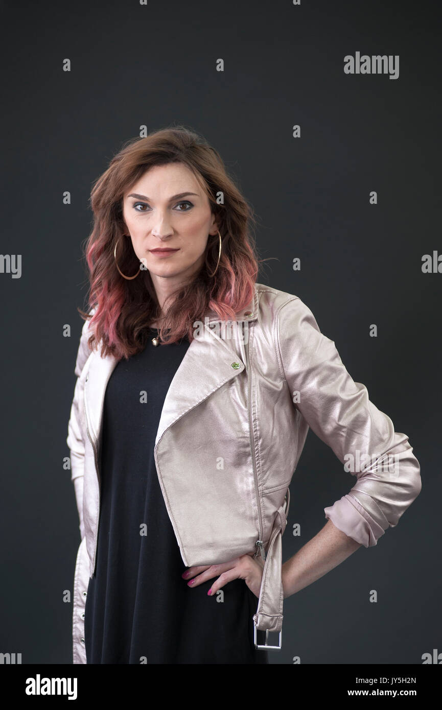 Edinburgh, Großbritannien. 18. August 2017. Autor und Journalist Juno Dawson an der Edinburgh International Book Festival erscheinen. Credit: Lorenzo Dalberto/Alamy leben Nachrichten Stockfoto