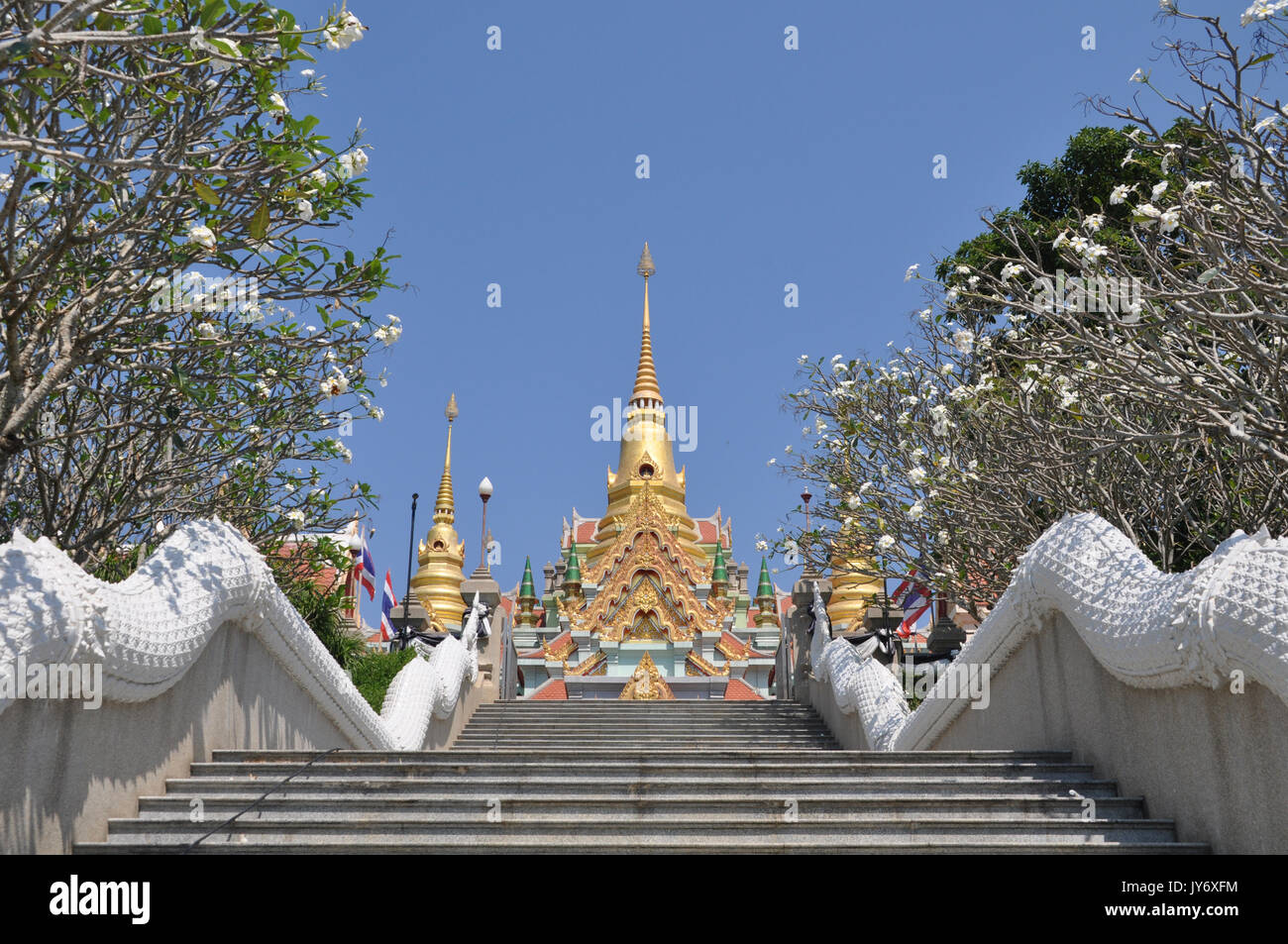 Wat Tang Sai Tempel liegt am nördlichen Ende der Ban Krud (Ban Krut) Strand auf Thongchai Berg in der Nähe von Ban Krut befindet Stockfoto