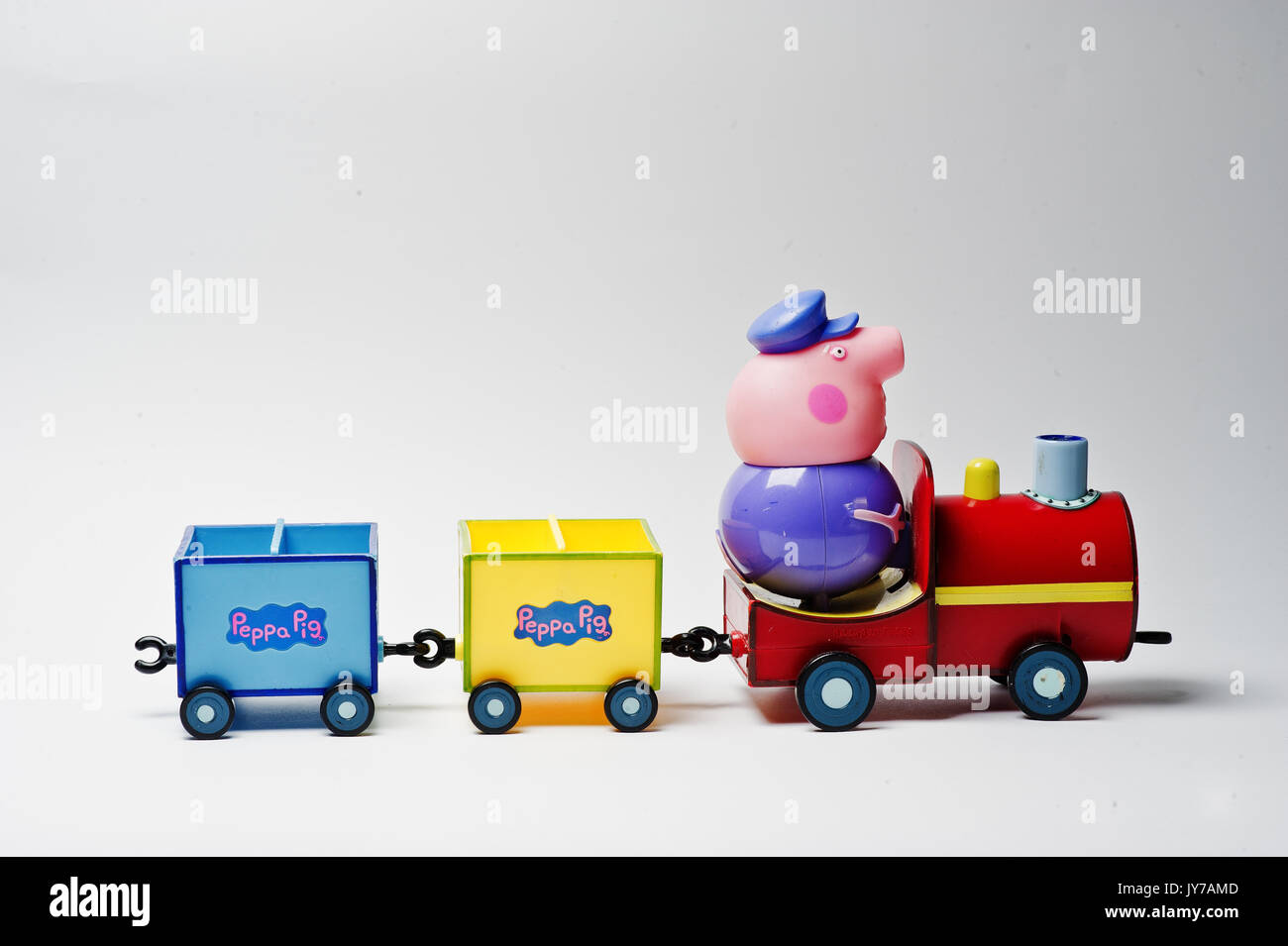 Hai, der Ukraine - 10. August 2017: toy Charakter in einem Zug von berühmten Cartoon Solitärspiele. Stockfoto