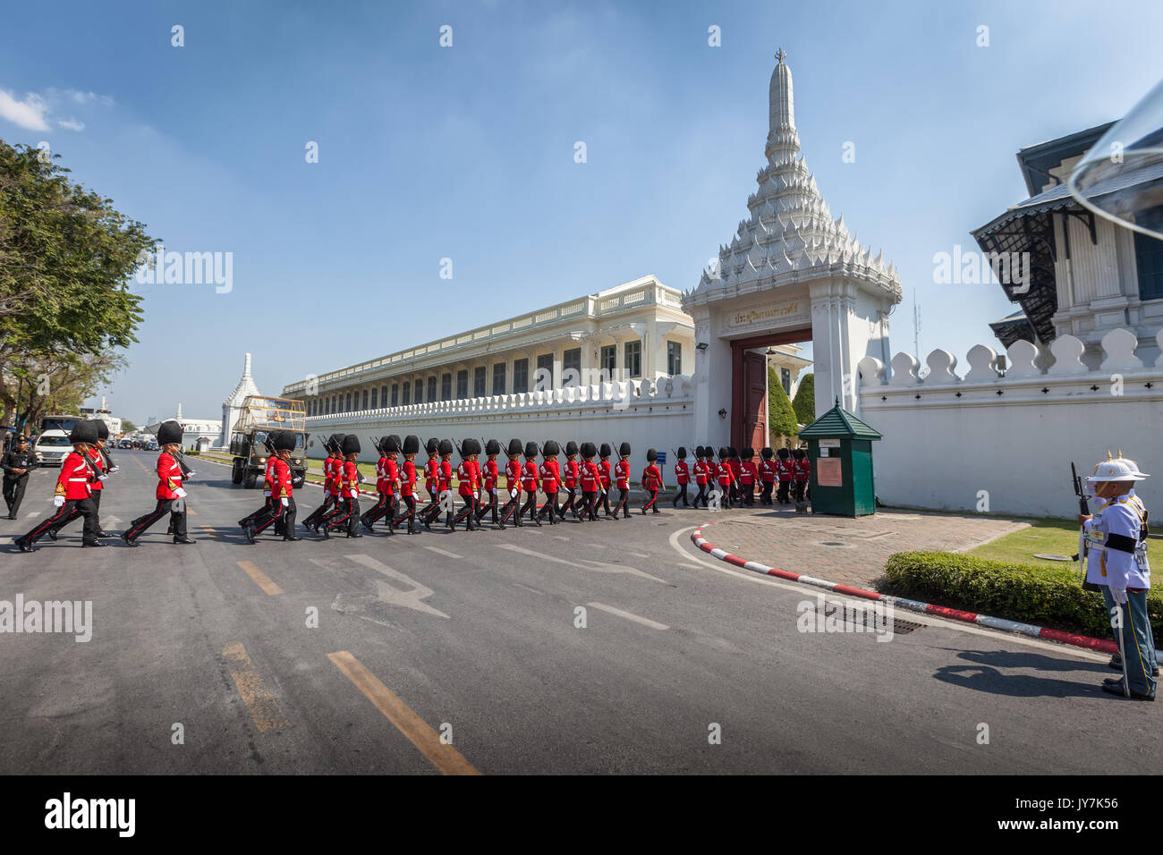 Royal Guards Parade außerhalb Grand Palace, Bangkok, Thailand Stockfoto