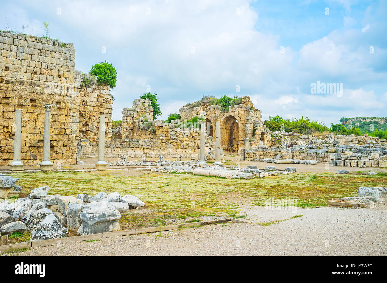 Der anatolischen Stadt Perge ist der perfekte Ort für die täglichen Spaziergänge, Antalya Vorort, der Türkei. Stockfoto