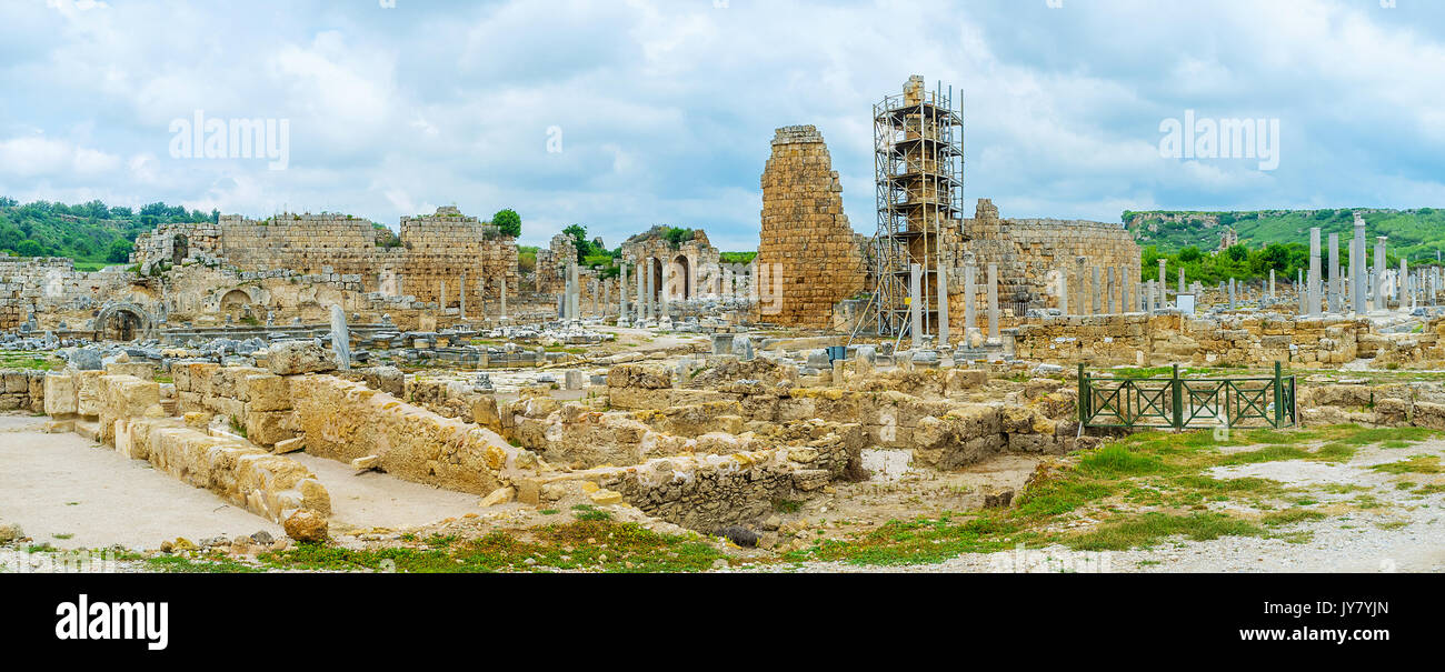 Panorama von Perge archäologische Stätte, Antalya, Türkei. Stockfoto