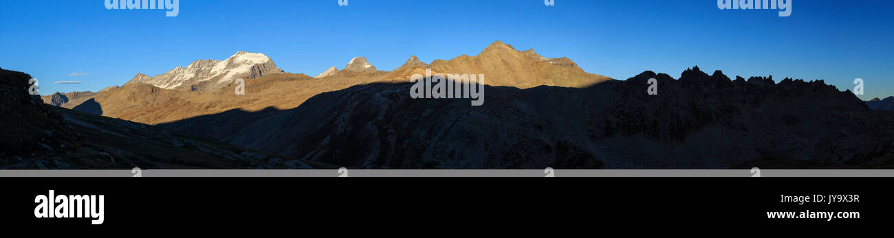 Panorama der Berge und Levanne Aiguille Rousse. Nationalpark Gran Paradiso. Alpi Graie Stockfoto
