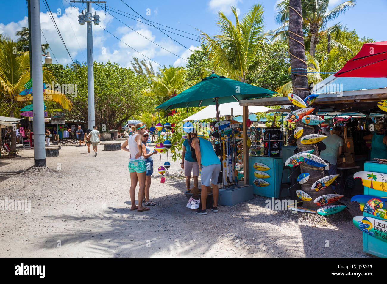 Shopping in Robbies Marina in Islamorada, Florida Keys Stockfoto