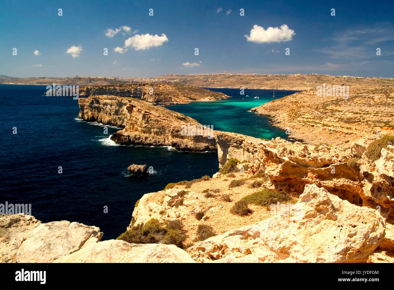 Die Blaue Lagune ist einer der besten Strände in Malta, zwischen der Insel Comino und die Insel Cominotto gelegen. Das kristallklare Wasser in Blu Stockfoto