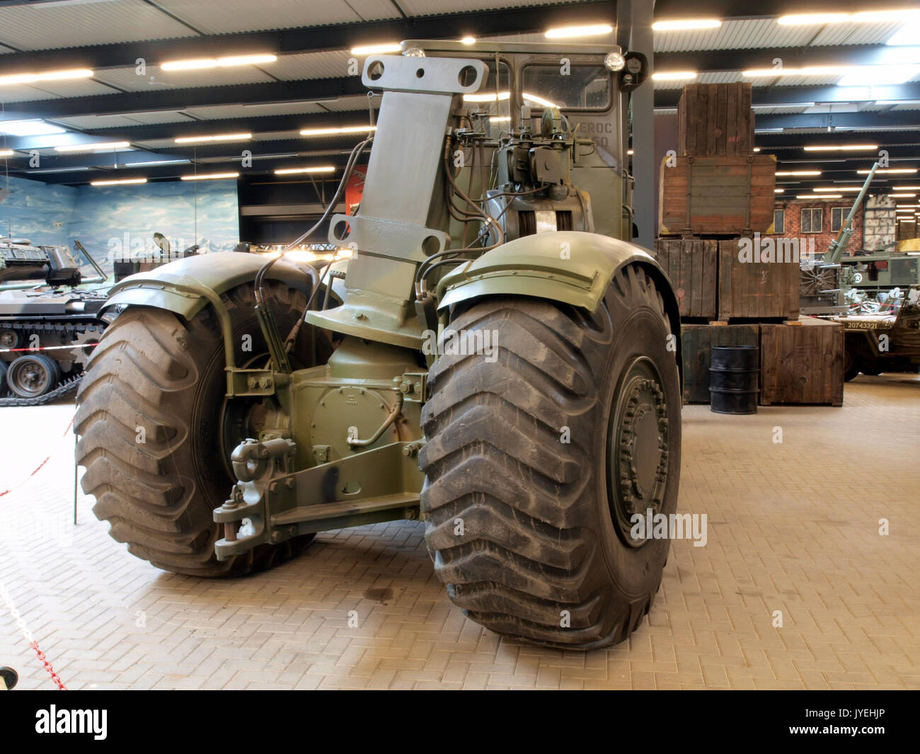 24 Tonnen, 4 x 4 FSN 2420 930 5999, Caterpillar 803 M Bild 1 Stockfoto