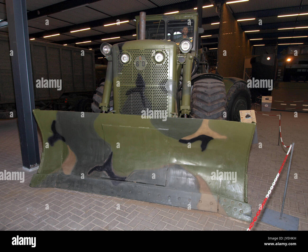 24 Tonnen, 4 x 4 FSN 2420 930 5999, Caterpillar 803 M Bild 3 Stockfoto