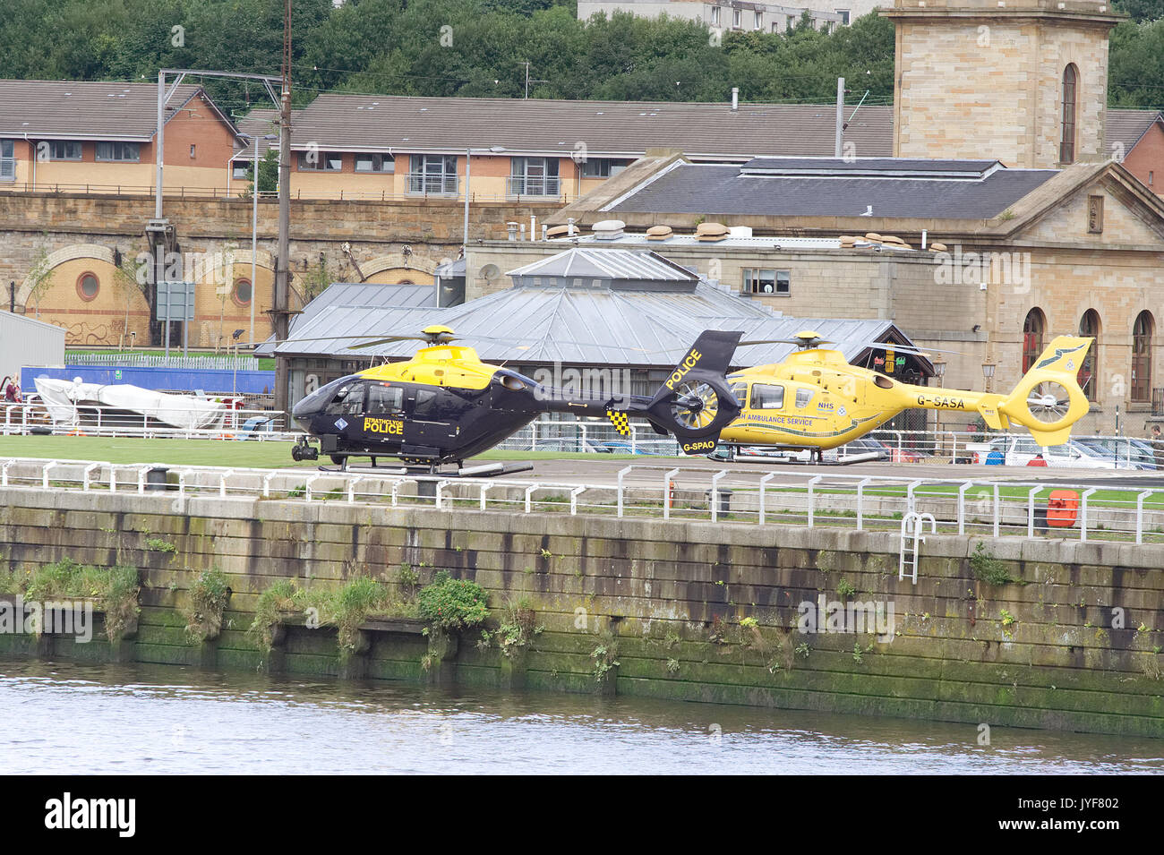 Polizei Helikopter im Pub Unfall beteiligt Stockfoto