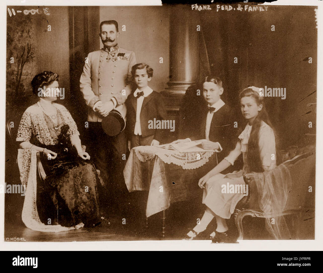 49981963499ca67c85bb o1 (Franz Ferdinand und Familie) Stockfoto