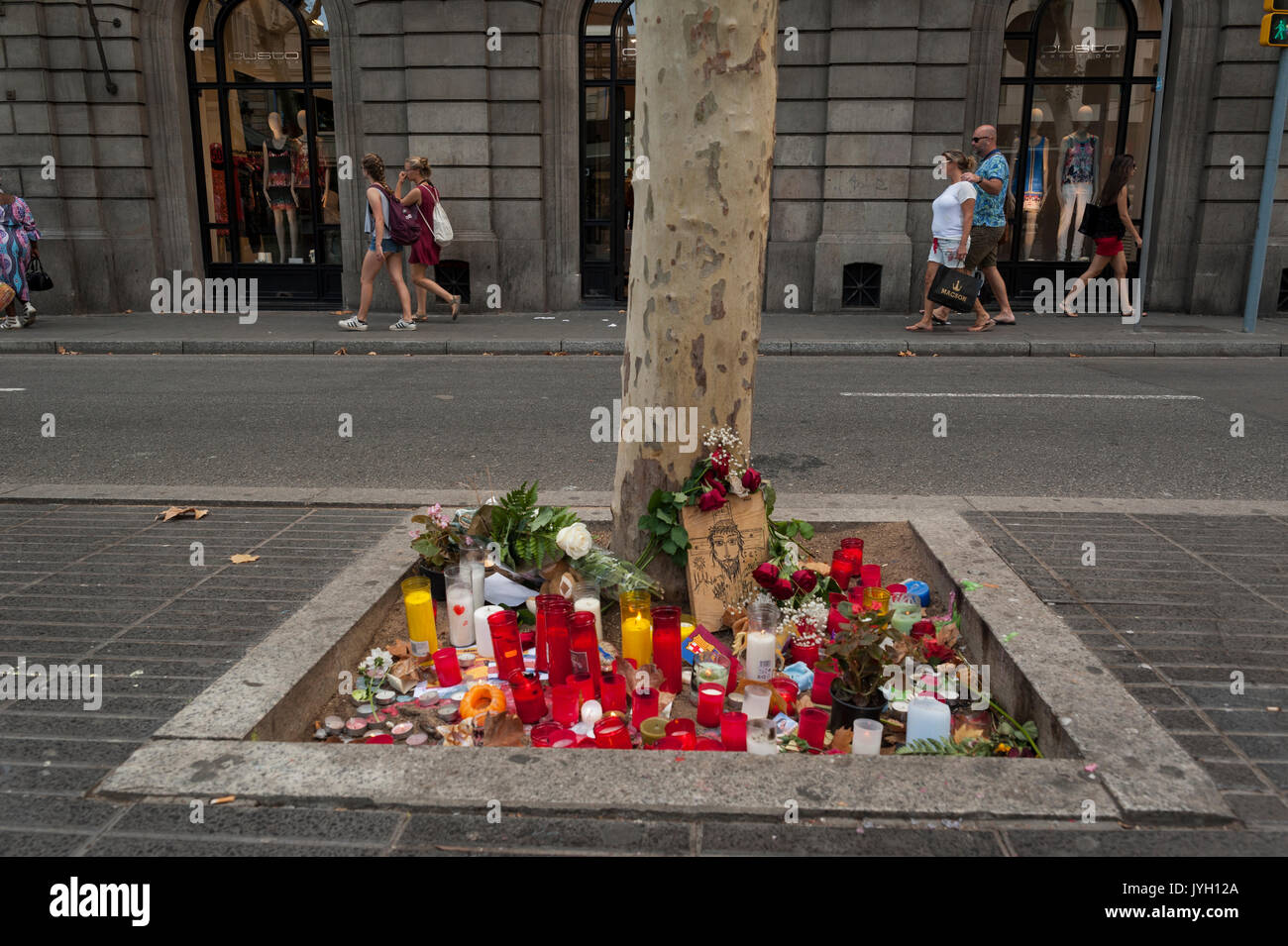 Barcelona, Katalonien, Spanien. 19 Aug, 2017. Tribute zum Opfer von Barcelona angreifen. Credit: Charlie Perez/Alamy leben Nachrichten Stockfoto